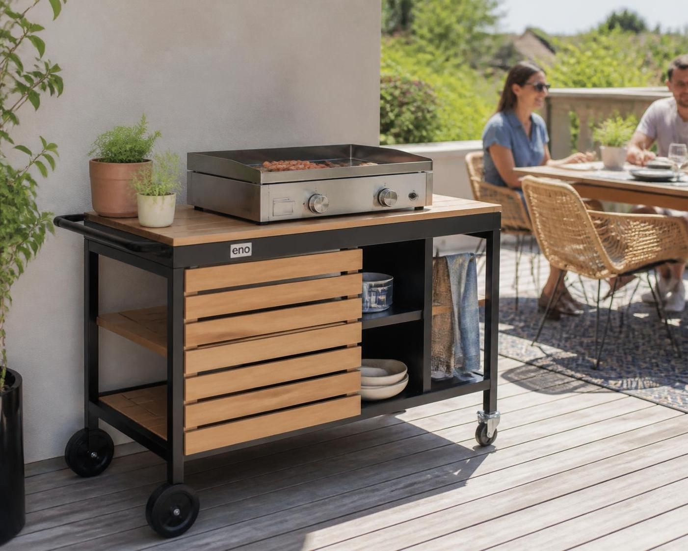 découvrez où trouver les meilleures offres en déstockage pour une desserte plancha et profitez de prix imbattables pour équiper votre espace de cuisson extérieur.